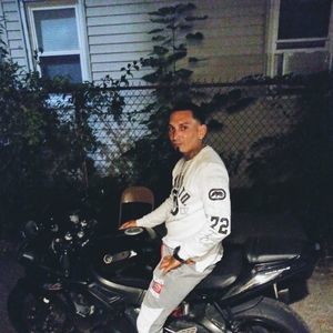 Meet your Posher, Elmer valladares